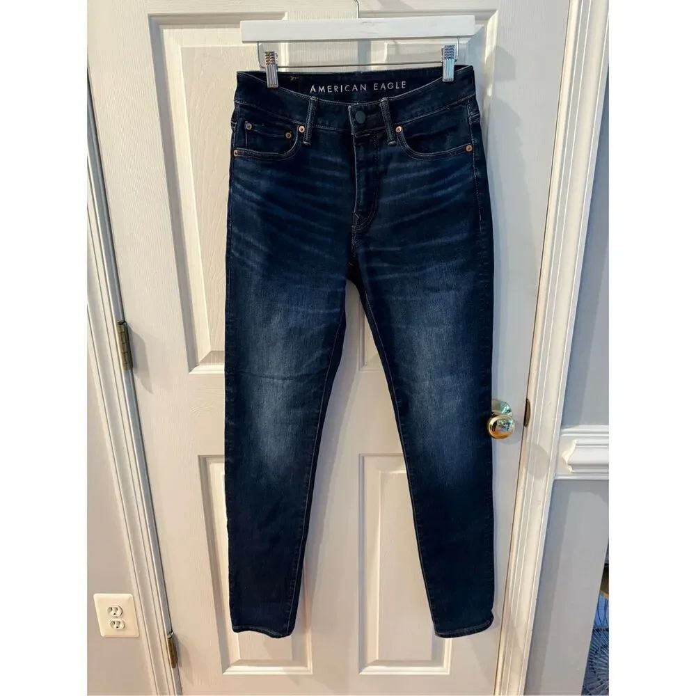 American Eagle Athletic Skinny Jeans sz 30X34 EUC